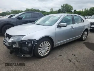 2012 Ford Fusion Hybrid z VIN 3FADP0L34CR227740, wystawiony jako Copart lot #64989475 z przebiegiem 134 862 mil mil oraz Szkoda całkowita • Salvage title. Historia ofert i sprzedaży dostępna na DreamBid. Obrazek 1.