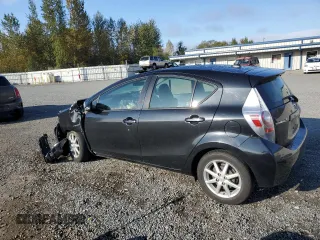2013 Toyota Prius One with VIN JTDKDTB37D1040114, listed as a Copart auction lot 71532864 with 91,728 mi miles and Salvage Title. Bid and sale history available at carsss.com. Image 2.