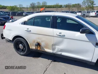 2013 Ford Police Interceptor с VIN 1FAHP2M87DG143458, выставлен на аукционе IAAI как лот 42227887 с пробегом 107 113 миль миль и . История ставок и продаж доступна на DreamBid. Изображение 13.