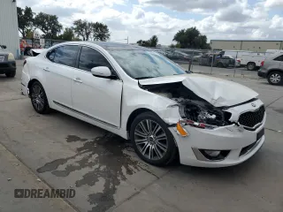 2015 Kia Cadenza Premium with VIN KNALN4D70F5174883, listed as a Copart auction lot 71745964 with 0 mi miles and Salvage Title. Bid and sale history available at carsss.com. Image 4.
