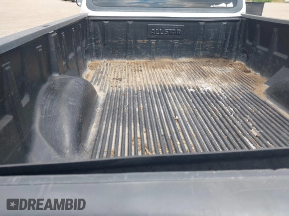 2000 Ford F-150 XL с VIN 1FTRF18W8YKB11836, выставлен на аукционе IAAI как лот 42728813 с пробегом Не указан миль и . История ставок и продаж доступна на DreamBid. Изображение 16.