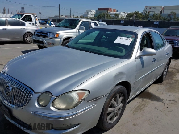 2008 Buick LaCrosse CXL with VIN 2G4WD582X81318883, listed as a IAAI auction lot 41936061 with 189,095 mi miles. Bid and sale history available at carsss.com. Image 6.