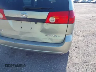 2006 Toyota Sienna CE with VIN 5TDZA23C06S390125, listed as a IAAI auction lot 42067821 with 147,152 mi miles and . Bid and sale history available at carsss.com. Image 6.