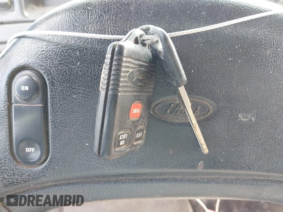 1996 Ford F-250 with VIN 1FTHX25G7TEA65581, listed as a IAAI auction lot 42068491 with Not Provided miles and . Bid and sale history available at DreamBid. Image 11.