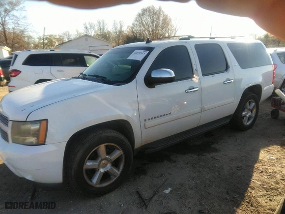 2007 Chevrolet Suburban LTZ with VIN 1GNFK16317J222022, listed as a IAAI auction lot 41879933 with 269,381 mi miles. Bid and sale history available at carsss.com. Image 2.