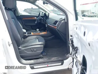 2022 Audi Q5 S line Premium Plus with VIN WA1EAAFY0N2021054, listed as a IAAI auction lot 42296927 with 27,310 mi miles and . Bid and sale history available at DreamBid. Image 5.