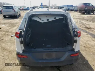 2017 Jeep Cherokee Altitude z VIN 1C4PJLAB4HW540506, wystawiony jako Copart lot #62934975 z przebiegiem Nie podano mil oraz Nie do naprawy • Non repairable. Historia ofert i sprzedaży dostępna na DreamBid. Obrazek 6.