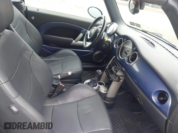 2006 MINI Convertible S z VIN WMWRH33516TL93102, wystawiony jako IAAI lot #42529434 z przebiegiem 123 292 mil mil oraz . Historia ofert i sprzedaży dostępna na DreamBid. Obrazek 5.