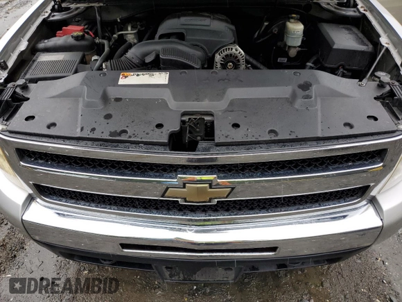 2011 Chevrolet Silverado 1500 LT with VIN 3GCPKSE38BG394952, listed as a Copart auction lot 56408385 with 221,683 mi miles and Clean Title. Bid and sale history available at DreamBid. Image 11.