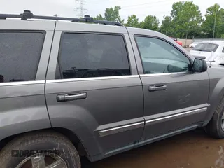 2007 Jeep Grand Cherokee Limited with VIN 1J8HR58P27C604125, listed as a IAAI auction lot 42636591 with 175,597 mi miles and . Bid and sale history available at DreamBid. Image 13.