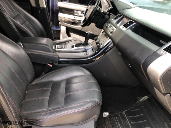 2012 Land Rover Range Rover Sport HSE with VIN SALSF2D41CA726733, listed as a Copart auction lot 73524364 with 258,935 mi miles and Clean Title. Bid and sale history available at carsss.com. Image 5.