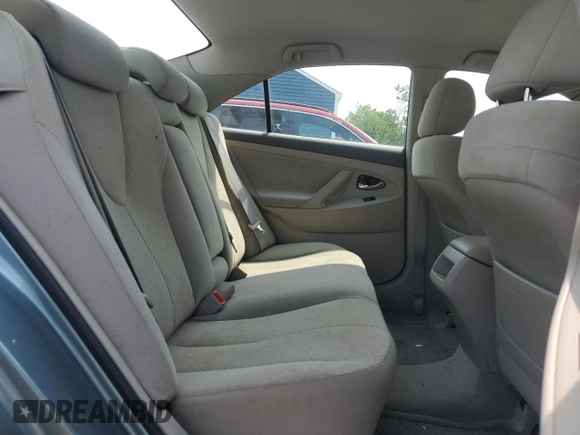 2008 Toyota Camry LE z VIN 4T1BE46KX8U752508, wystawiony jako Copart lot #59960155 z przebiegiem 123 083 mil mil oraz Czysty tytuł • Clean title. Historia ofert i sprzedaży dostępna na DreamBid. Obrazek 10.