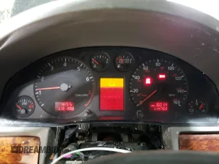 2001 Audi A4 с VIN WAUDH68D11A135579, выставлен на аукционе Copart как лот 44180165 с пробегом 114 702 миль миль и Чистый • Clean title. История ставок и продаж доступна на DreamBid. Изображение 9.