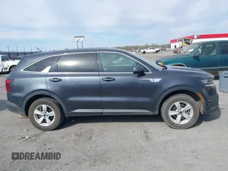 2022 Kia Sorento LX with VIN 5XYRGDLC4NG084017, listed as a IAAI auction lot 41835579 with 46,185 mi miles and . Bid and sale history available at DreamBid. Image 13.
