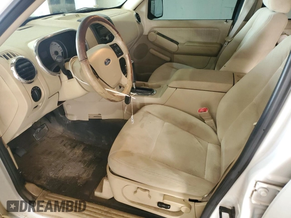 2007 Ford Explorer Sport Trac Limited с VIN 1FMEU53K57UA24202, выставлен на аукционе Copart как лот 61075525 с пробегом 179 277 миль миль и Списание • Salvage title. История ставок и продаж доступна на DreamBid. Изображение 7.