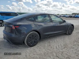 2025 Tesla Model 3 Long Range z VIN 5YJ3E1EA3SF974534, wystawiony jako Copart lot #53025525 z przebiegiem 228 mil mil oraz Szkoda całkowita • Salvage title. Historia ofert i sprzedaży dostępna na DreamBid. Obrazek 3.