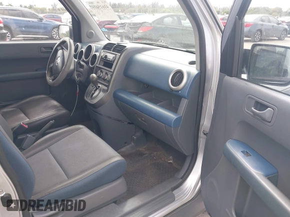 2005 Honda Element LX with VIN 5J6YH18315L008219, listed as a IAAI auction lot 41615035 with 183,464 mi miles and . Bid and sale history available at DreamBid. Image 5.