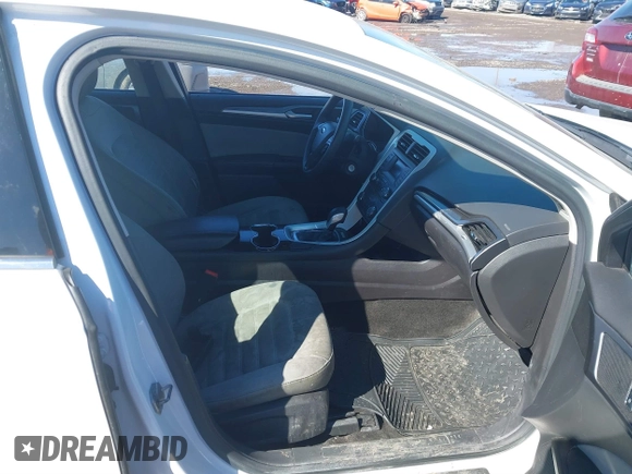2015 Ford Fusion S with VIN 1FA6P0G79F5116338, listed as a IAAI auction lot 41755743 with 290,698 mi miles. Bid and sale history available at carsss.com. Image 5.