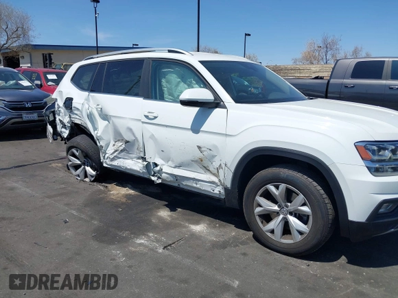 2018 Volkswagen Atlas SE with VIN 1V2DR2CA3JC580575, listed as a IAAI auction lot 41939880 with 66,526 mi miles and . Bid and sale history available at DreamBid. Image 6.