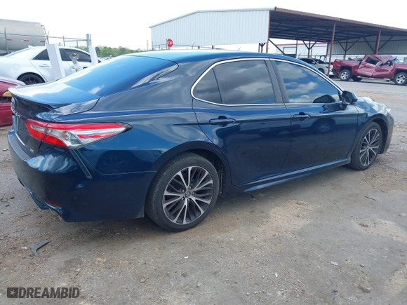 2018 Toyota Camry LE with VIN 4T1B11HK9JU639162, listed as a IAAI auction lot 41967207 with 82,444 mi miles. Bid and sale history available at carsss.com. Image 4.