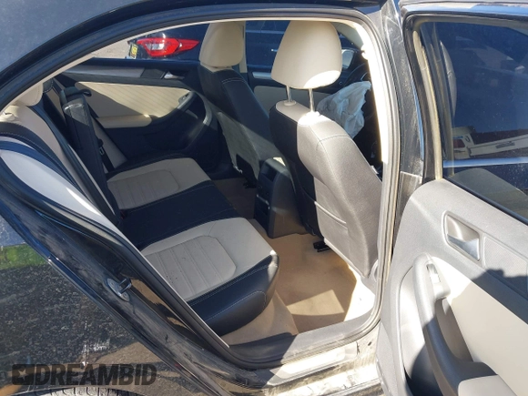 2012 Volkswagen Jetta Sedan SEL w/Sunroof with VIN 3VWLX7AJ1CM376990, listed as a IAAI auction lot 41206594 with 50,906 mi miles. Bid and sale history available at carsss.com. Image 8.