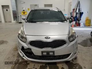 2016 Kia Rondo LX with VIN KNAHT8A33G7129415, listed as a Copart auction lot 86135574 with 250,542 mi miles and Clean Title. Bid and sale history available at carsss.com. Image 5.