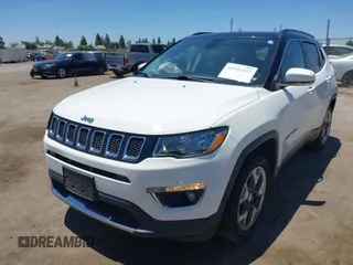 2018 Jeep Compass Limited z VIN 3C4NJCCB7JT410882, wystawiony jako IAAI lot #42536532 z przebiegiem 70 404 mil mil oraz . Historia ofert i sprzedaży dostępna na DreamBid. Obrazek 19.
