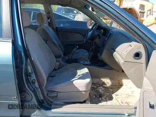 2004 Hyundai Sonata with VIN KMHWF25S74A048301, listed as a IAAI auction lot 41790506 with 179,740 mi miles. Bid and sale history available at carsss.com. Image 5.
