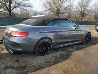2017 Mercedes-Benz C 63 S AMG z VIN WDDWK8HBXHF541368, wystawiony jako Copart lot #88730985 z przebiegiem 48 044 mil mil oraz Szkoda całkowita • Salvage title. Historia ofert i sprzedaży dostępna na DreamBid. Obrazek 3.