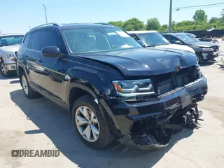 2018 Volkswagen Atlas SE с VIN 1V2KR2CA4JC519792, выставлен на аукционе IAAI как лот 42663715 с пробегом 124 682 миль миль и . История ставок и продаж доступна на DreamBid. Изображение 1.