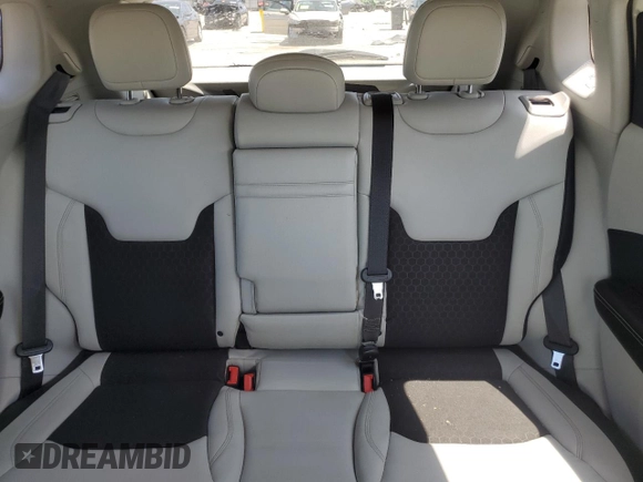 2017 Jeep Compass Latitude с VIN 3C4NJDBB7HT680535, выставлен на аукционе Copart как лот 57423085 с пробегом 96 243 миль миль и Списание • Salvage title. История ставок и продаж доступна на DreamBid. Изображение 10.