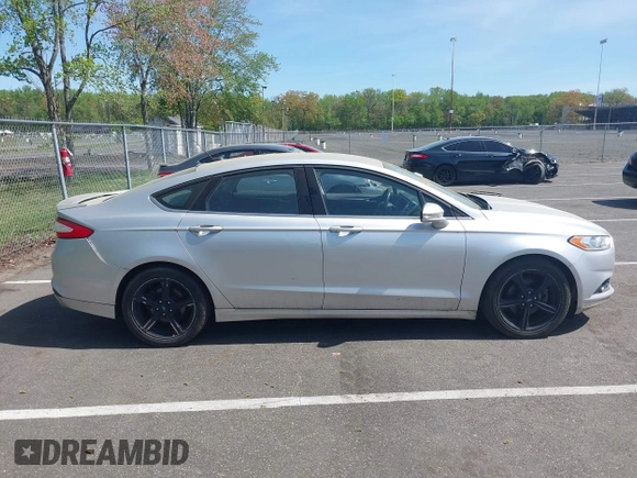2016 Ford Fusion SE with VIN 3FA6P0H77GR125519, listed as a IAAI auction lot 42151384 with 248,933 mi miles and . Bid and sale history available at carsss.com. Image 13.