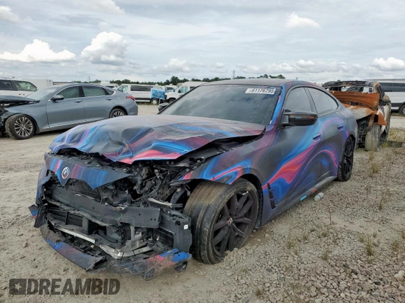 2022 BMW 4 Series M440i xDrive with VIN WBA13AW04NFM16353, listed as a Copart auction lot 61176795 with 39,619 mi miles and Salvage title. Bid and sale history available at DreamBid. Image 1.