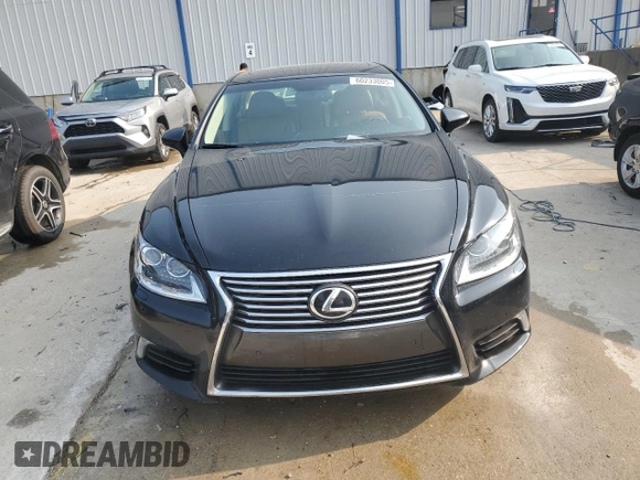 2014 Lexus LS 460 z VIN JTHCL5EF2E5020998, wystawiony jako Copart lot #60233005 z przebiegiem 109 061 mil mil oraz Szkoda całkowita • Salvage title. Historia ofert i sprzedaży dostępna na DreamBid. Obrazek 5.