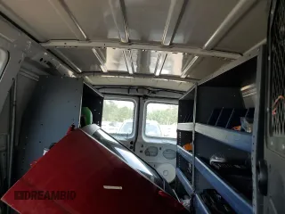 2013 Ford Econoline Cargo Commercial z VIN 1FTNE2EW3DDA51779, wystawiony jako Copart lot #53250015 z przebiegiem 261 768 mil mil oraz Nie do naprawy • Non repairable. Historia ofert i sprzedaży dostępna na DreamBid. Obrazek 10.