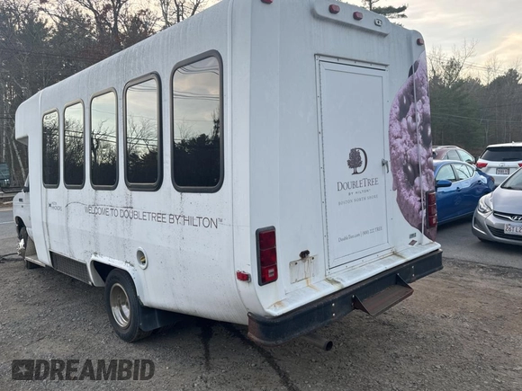 2012 Ford Econoline Commercial z VIN 1FDEE3FL1CDB21798, wystawiony jako Copart lot #79741024 z przebiegiem 148 238 mil mil oraz Tytuł czysty. Historia ofert i sprzedaży dostępna na DreamBid. Obrazek 3.