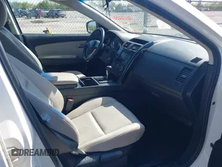 2015 Mazda CX-9 Sport with VIN JM3TB2BV3F0455632, listed as a IAAI auction lot 41881026 with 102,201 mi miles and . Bid and sale history available at carsss.com. Image 5.