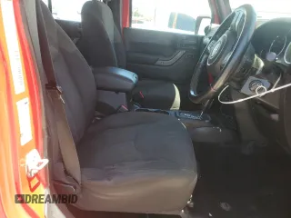 2016 Jeep Wrangler Unlimited Sport RHD z VIN 1C4BJWKG2GL307195, wystawiony jako Copart lot #57483625 z przebiegiem 148 697 mil mil oraz Czysty tytuł • Clean title. Historia ofert i sprzedaży dostępna na DreamBid. Obrazek 7.