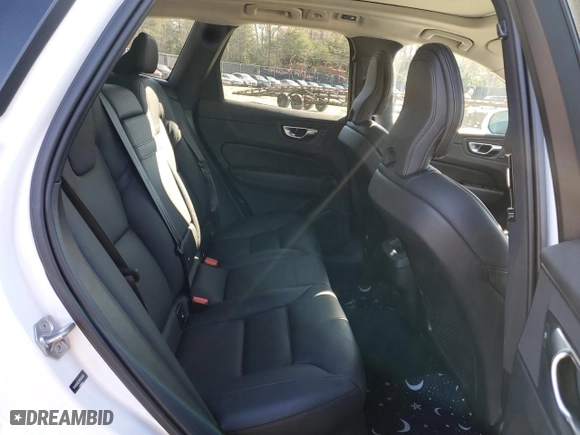 2021 Volvo XC60 Momentum with VIN YV4102DK3M1760366, listed as a Copart auction lot 81169744 with 52,405 mi miles and Salvage Title. Bid and sale history available at carsss.com. Image 11.