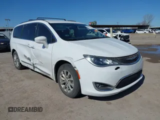 2018 Chrysler Pacifica Touring L with VIN 2C4RC1BG1JR119682, listed as a IAAI auction lot 41762362 with 167,380 mi miles and . Bid and sale history available at DreamBid. Image 1.
