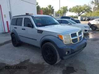 2007 Dodge Nitro SXT with VIN 1D8GT28K27W619313, listed as a IAAI auction lot 41917685 with 195,841 mi miles. Bid and sale history available at carsss.com. Image 1.