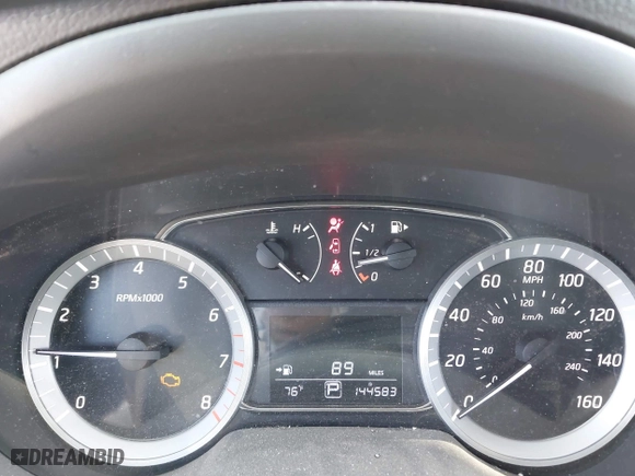 2013 Nissan Sentra SR with VIN 3N1AB7AP8DL775256, listed as a IAAI auction lot 41766105 with 144,583 mi miles. Bid and sale history available at carsss.com. Image 7.