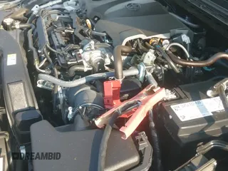 2023 Toyota Camry SE z VIN 4T1G11AK7PU810967, wystawiony jako IAAI lot #42981358 z przebiegiem 53 869 mil mil oraz . Historia ofert i sprzedaży dostępna na DreamBid. Obrazek 19.