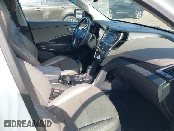 2013 Hyundai Santa Fe Sport z VIN 5XYZU3LA5DG045646, wystawiony jako IAAI lot #42380560 z przebiegiem 131 944 mil mil oraz . Historia ofert i sprzedaży dostępna na DreamBid. Obrazek 5.