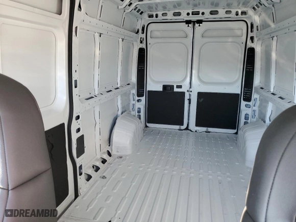 2025 Ram ProMaster Cargo Van Tradesman with VIN 3C6LRVDGXSE507318, listed as a Copart auction lot 83870744 with 2,236 mi miles and Clean Title. Bid and sale history available at carsss.com. Image 10.
