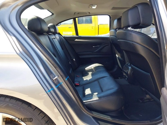 2012 BMW 5 Series 528i with VIN WBAXG5C53CDX03133, listed as a IAAI auction lot 41643009 with 105,360 mi miles. Bid and sale history available at carsss.com. Image 6.