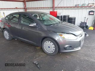 2013 Ford Focus SE with VIN 1FADP3F28DL113955, listed as a IAAI auction lot 41924051 with 107,858 mi miles. Bid and sale history available at carsss.com. Image 1.