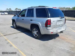 2007 Chevrolet TrailBlazer LT with VIN 1GNDS13SX72216944, listed as a IAAI auction lot 41802137 with 144,867 mi miles. Bid and sale history available at carsss.com. Image 3.