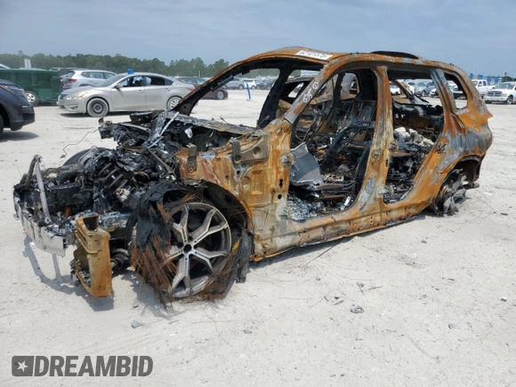 2021 BMW X5 xDrive40i z VIN 5UXCR6C03M9G92680, wystawiony jako Copart lot #62101575 z przebiegiem Nie podano mil oraz Nie do naprawy • Non repairable. Historia ofert i sprzedaży dostępna na DreamBid. Obrazek 1.