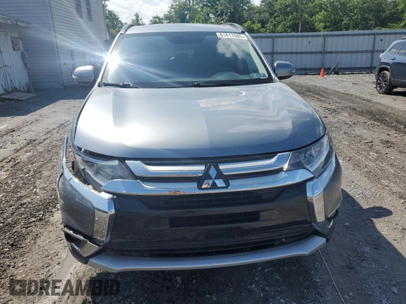 2016 Mitsubishi Outlander SE with VIN JA4AZ3A30GZ000679, listed as a Copart auction lot 61817885 with 81,316 mi miles and Salvage title. Bid and sale history available at DreamBid. Image 5.